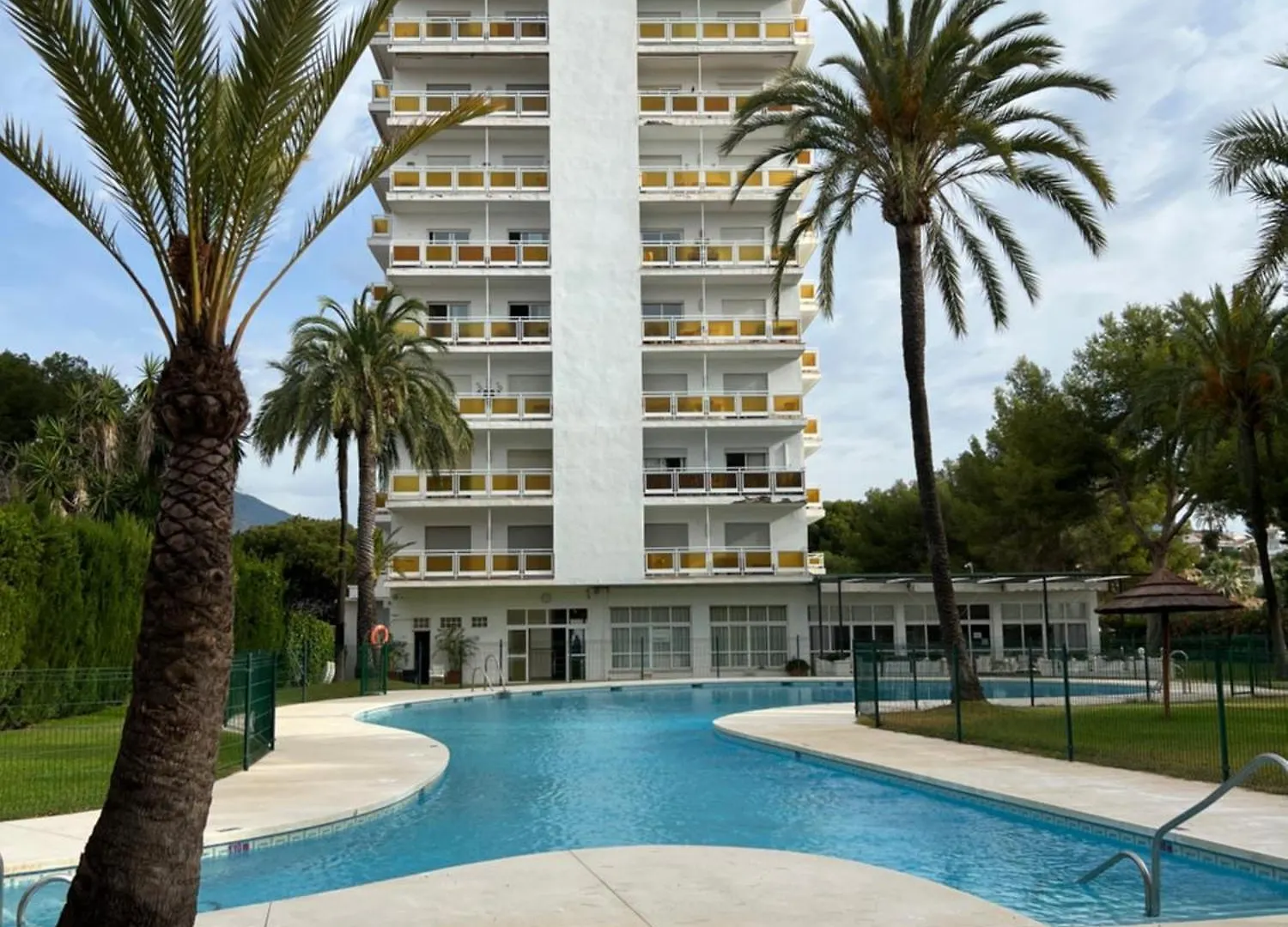 Morback Suite Marbella 0*,